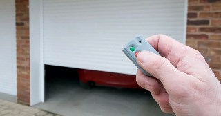 Купить автоматику для рулонных ворот Каменск-Шахтинский, цена от 2775 руб.