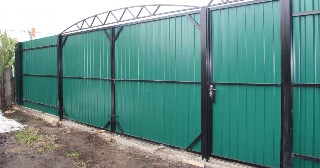 Купить ворота из профнастила Каменск-Шахтинский, цена от 4136 руб.