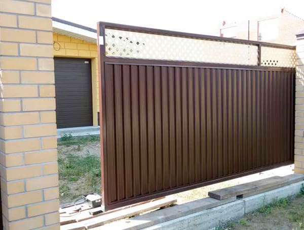 Эстетика и Надежность: Ворота Grand Line для Вашего Дома в Каменске-Шахтинском от 37483 руб